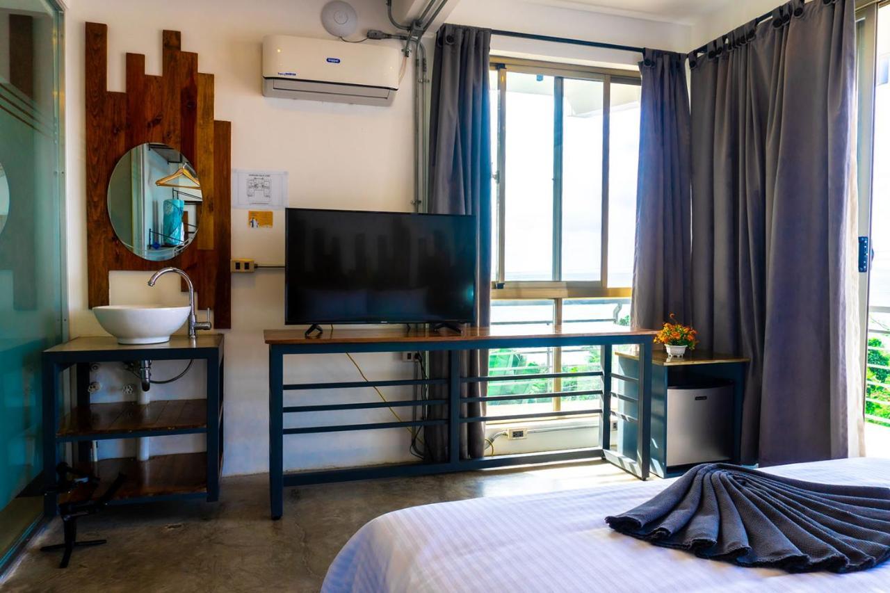 Av Suites Puerto Galera Exterior foto