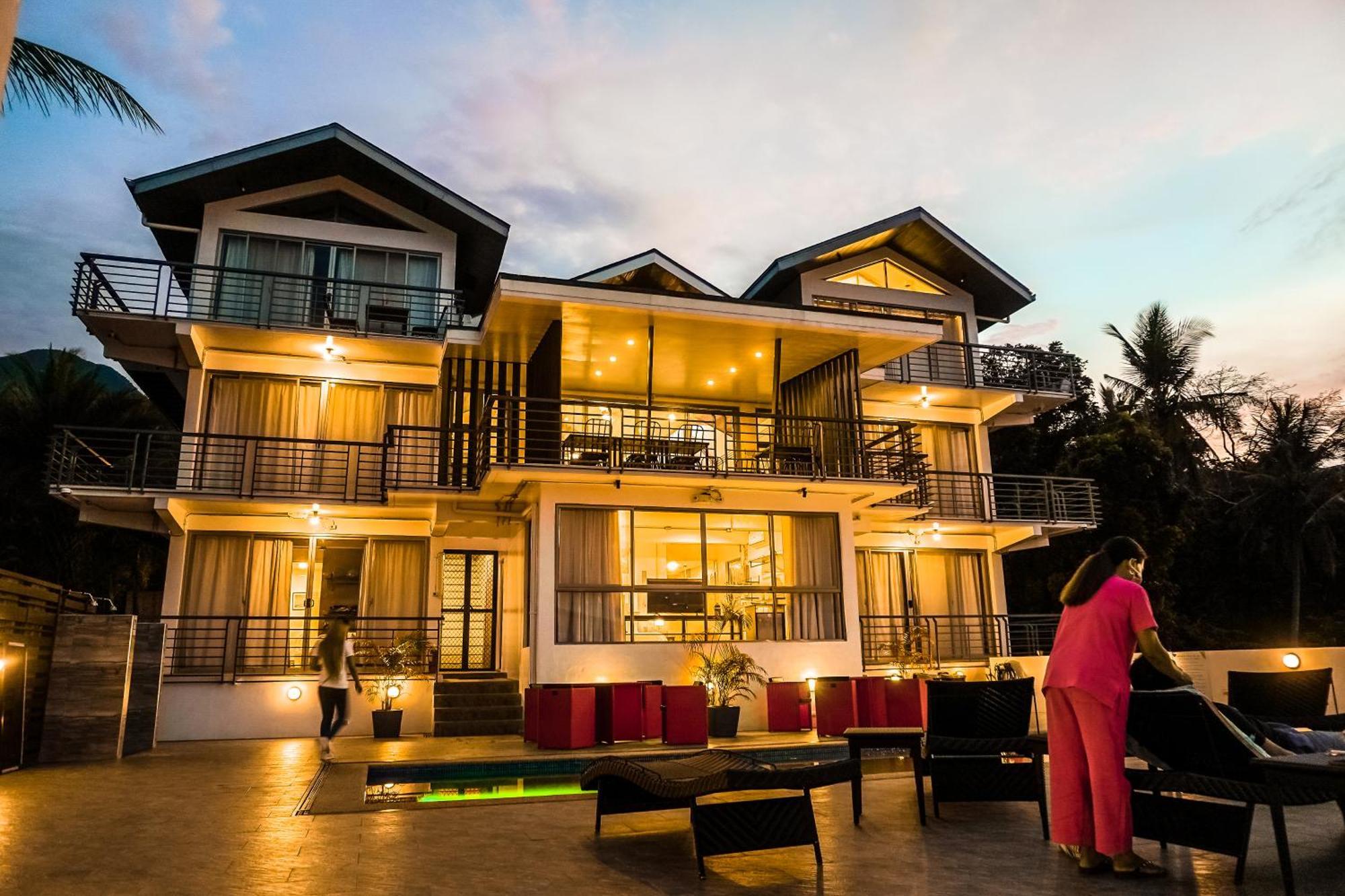 Av Suites Puerto Galera Exterior foto