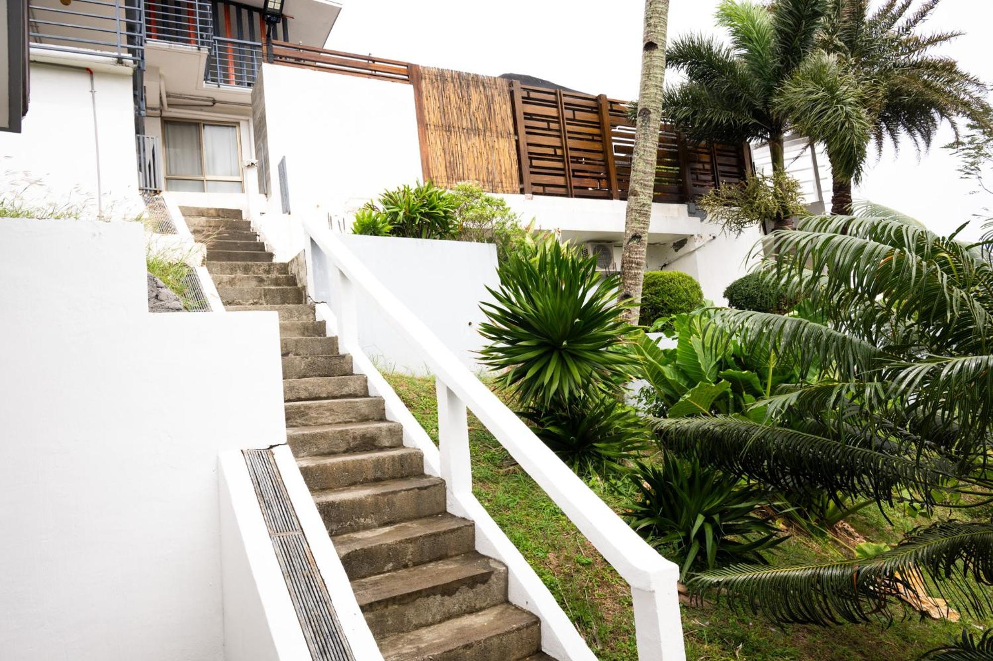 Av Suites Puerto Galera Exterior foto